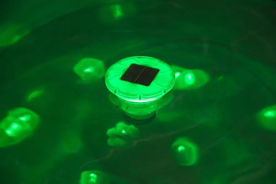 Bestway Solarglow LED kemikaliedispenser