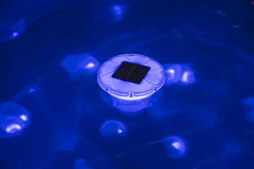 Bestway Solarglow LED kemikaliedispenser