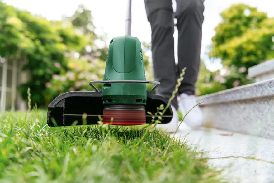 Bosch EasyGrassCut 18V-26 græstrimmer 2,5 Ah