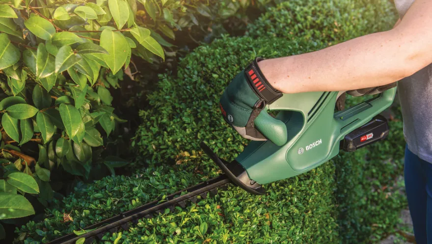Bosch EasyHedgeCut 18-45 hækkeklipper 18 V 2,0 Ah