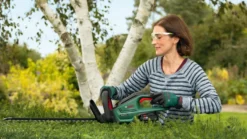 Bosch UniversalHedgeCut 18V-48 hækkeklipper 2,5 Ah