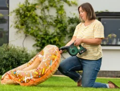 Bosch UniversalLeafBlower 18V-130 løvblæser 2,5 Ah