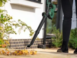 Bosch UniversalLeafBlower 18V-130 løvblæser 2,5 Ah