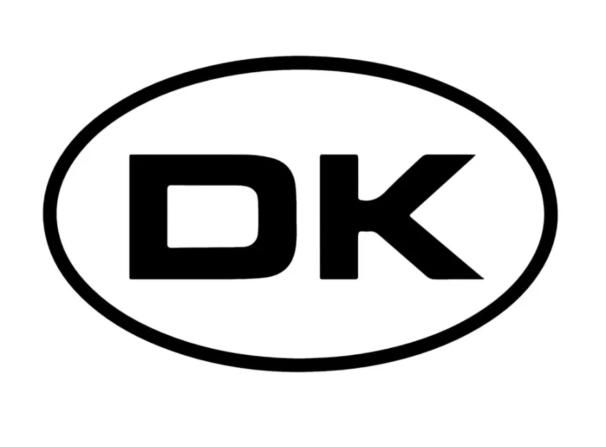 DK-klistermærke 14 x 9 cm - AutoZone®