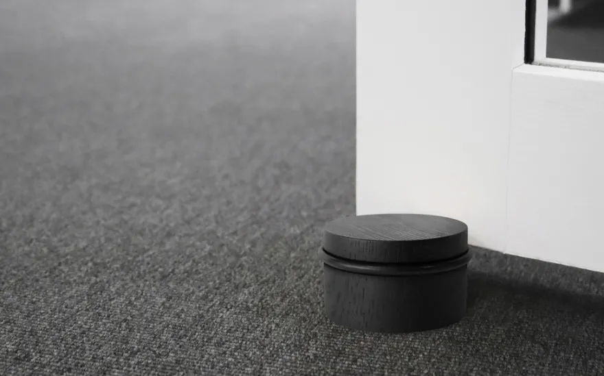 Dørstopper fritstående Ø76 mm sort eg