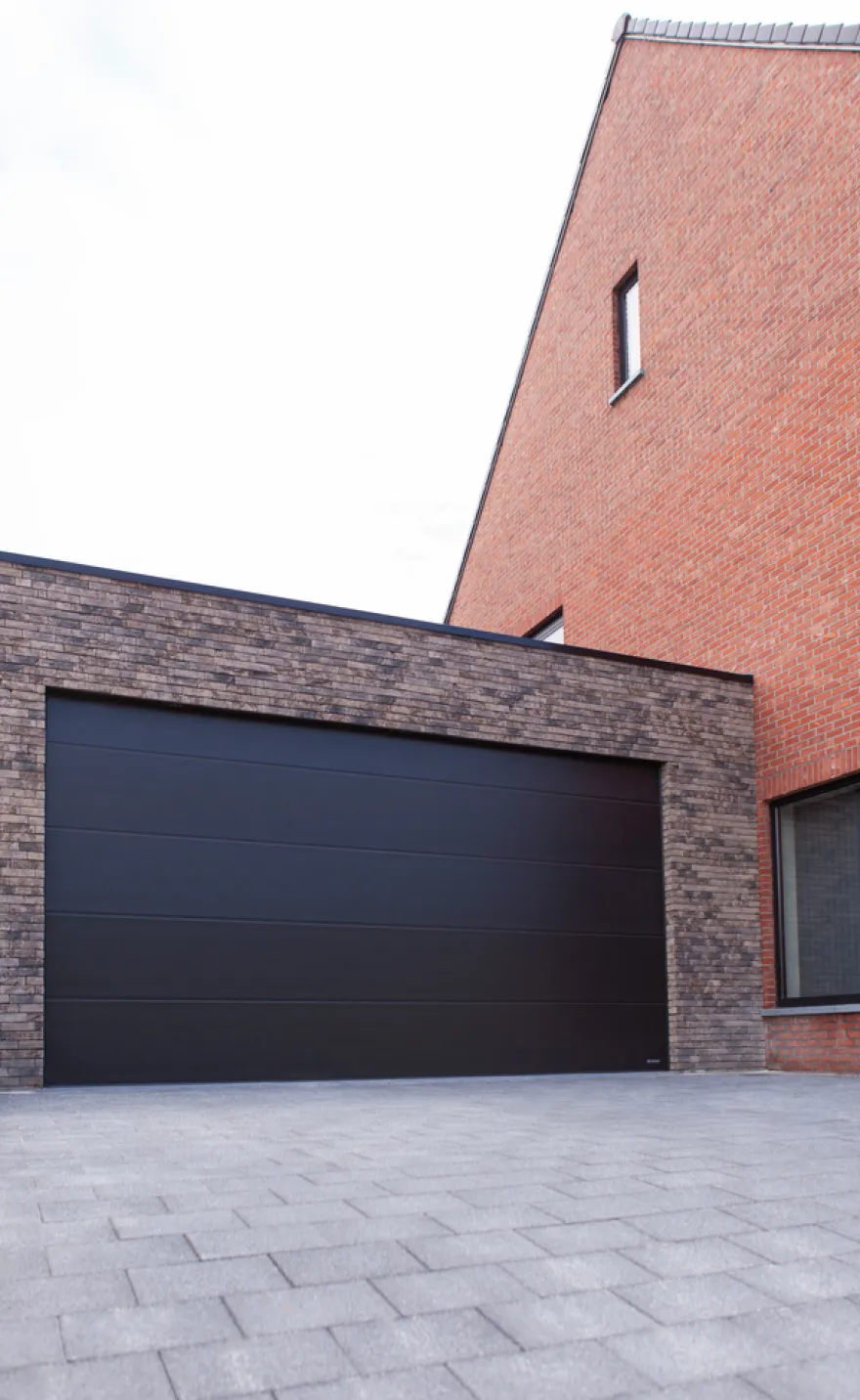 Garageport 240 x 200 cm med portautomatik SNP Panel G