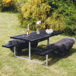 HORTUS FRIGG bord-/bænkesæt sort 175 x 140 cm