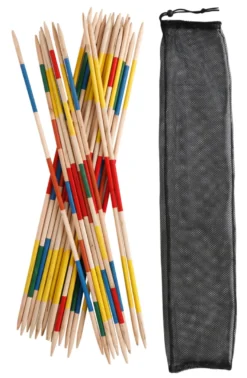 Kæmpe-mikado i træ